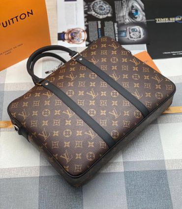 Портфель Louis Vuitton LUX-47844