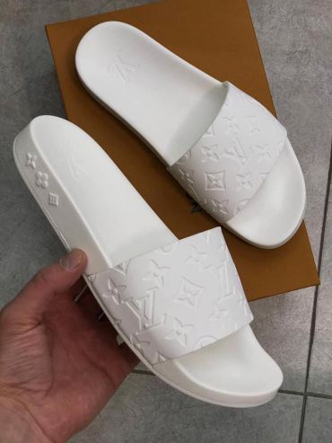 Шлёпанцы Louis Vuitton LUX-48000