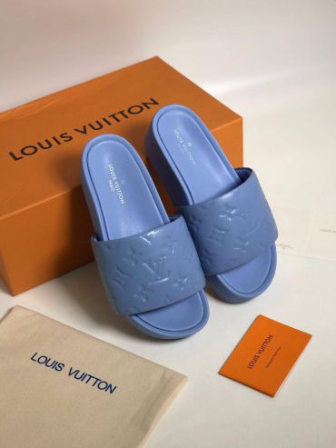Шлёпанцы Louis Vuitton LUX-50393