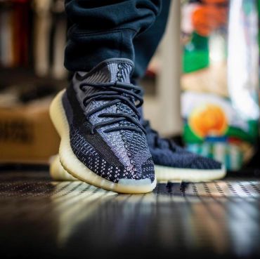 Кроссовки Yeezy Boost Adidas LUX-32131