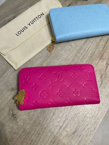  Кошелек  Louis Vuitton LUX-135014