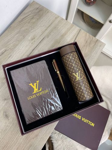  Набор ежедневник с термосом  LUX-61858