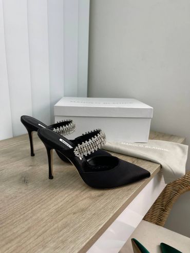  Атласные мюли Lutara Manolo blahnik Manolo Blahnik LUX-68567