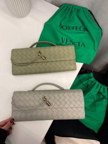 Клатч  Bottega Veneta LUX-114556