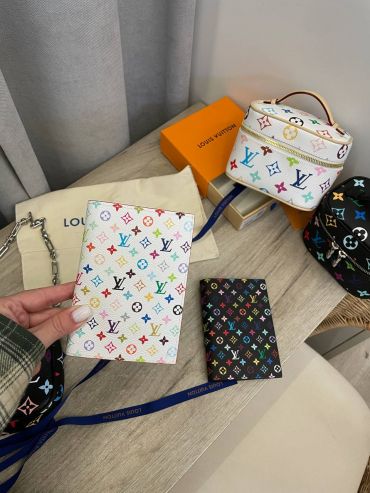 Обложка на паспорт  Louis Vuitton LUX-115681