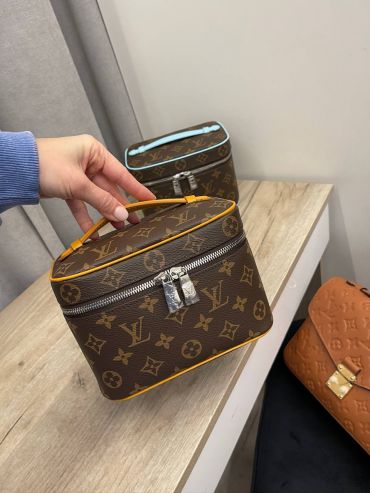 Несессер  Nice mini из вощеной канвы Monogram Macassar Louis Vuitton LUX-114840