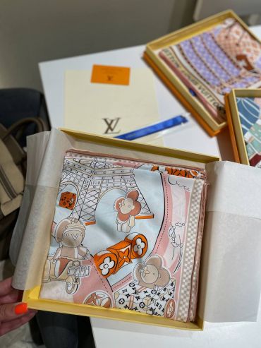 Платок Louis Vuitton LUX-122418