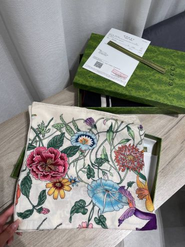 Платок Gucci LUX-122917