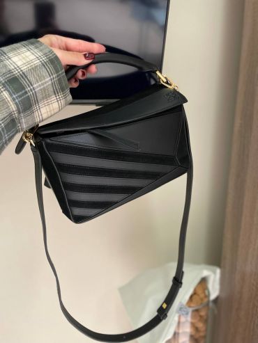  Сумка женская Loewe LUX-126225