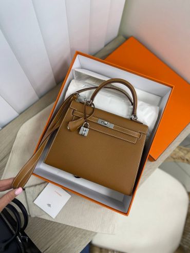 Сумка женская Kelly, 25, PHW Epsom leather  Hermes LUX-128990