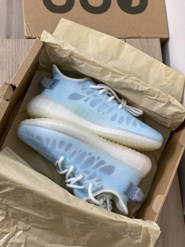 Кроссовки YEEZY Adidas LUX-50743