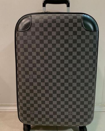 Чемодан  Louis Vuitton СМ-586