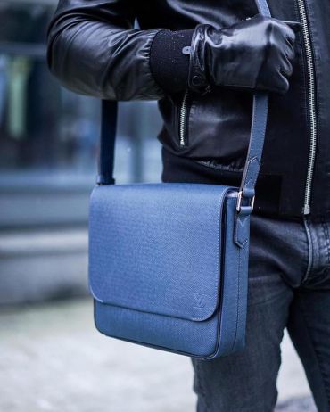  Сумка мужская  Louis Vuitton СМ-680