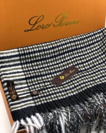  Шарф Loro Piana АКС-1239