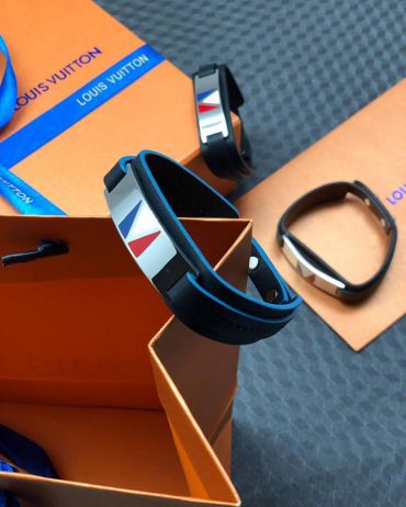 Мужской браслет  Louis Vuitton АКС-1334