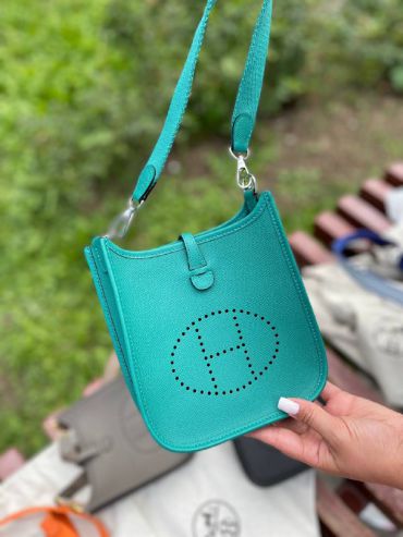 Evelyne mini Guess LUX-54957