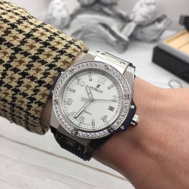  Часы Hublot LUX-7887