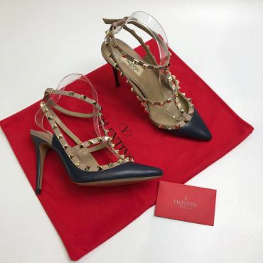 Туфли женские ROCKSTUD Valentino LUX-8008