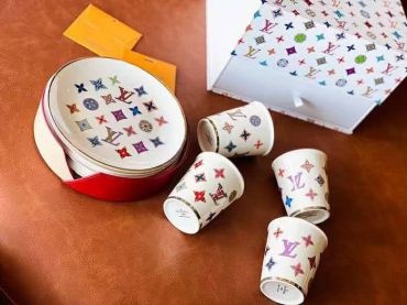 Набор из 4-х стаканов с блюдцами Louis Vuitton LUX-52473