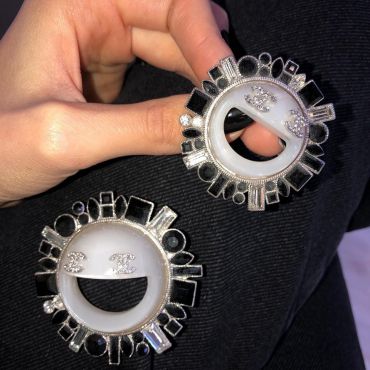 Брошь Chanel LUX-21893