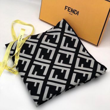 Палантин Fendi LUX-25228