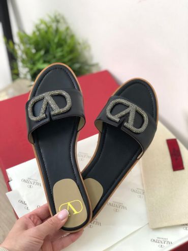 Шлёпанцы Valentino LUX-49871