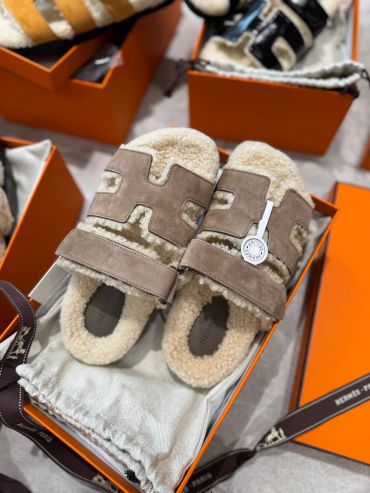Chypre Sandal Hermes LUX-138218