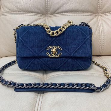 Сумка -конверт Chanel 19 Chanel LUX-30318