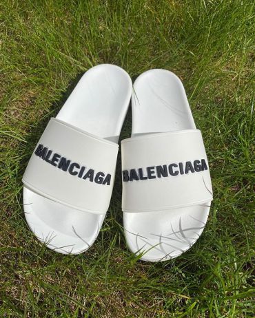 Шлёпанцы Balenciaga LUX-30734