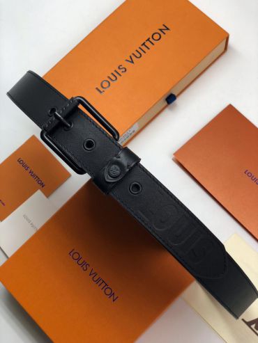  Ремень Louis Vuitton АКС-118