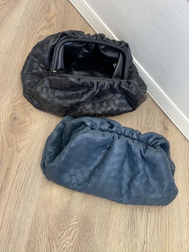 Клатч THE POUCH IN BUTTER CALF Bottega Veneta LUX-29958