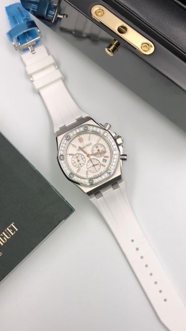 Часы женские Audemars Piguet LUX-21402