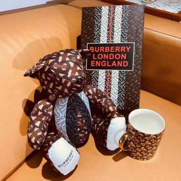Подарочный набор игрушка с кружкой Burberry LUX-24462