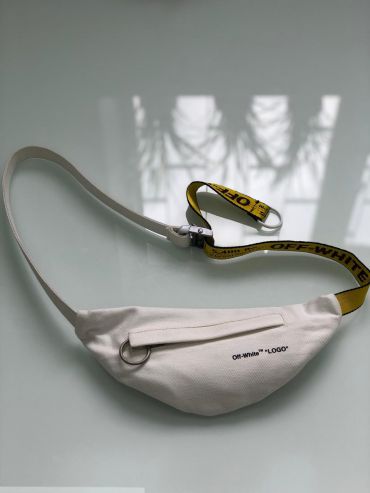 Поясная сумка Off-White™ LUX-16202