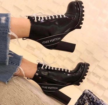 Ботильоны Star Trail Louis Vuitton ОЖ-382