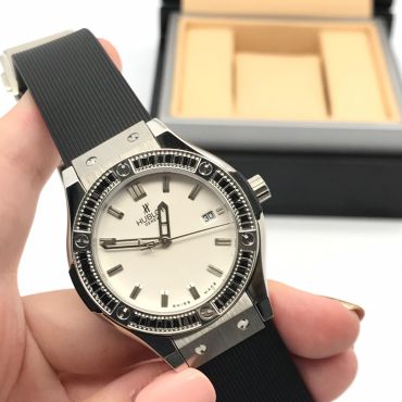 Часы женские Hublot LUX-24990