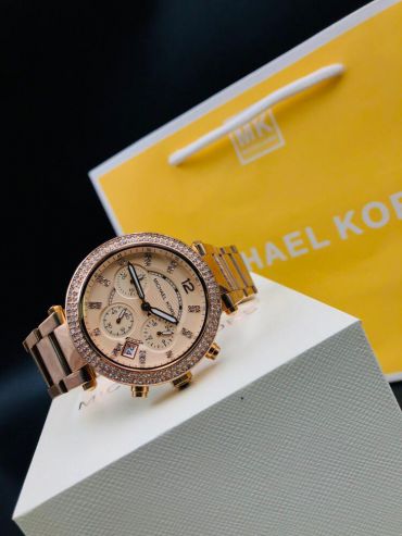 Часы женские Michael Kors LUX-26582