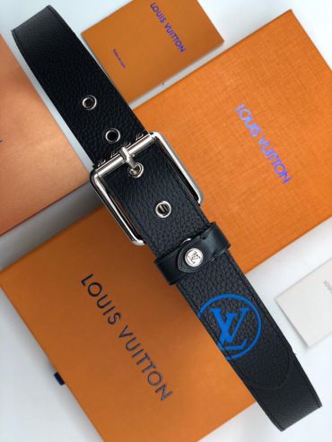  Ремень Louis Vuitton АКС-121