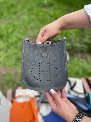 Evelyne mini Guess LUX-54959