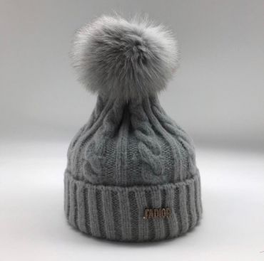 Шапка Christian Dior АКС-408