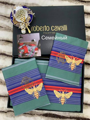 Комплект постельного белья семейный