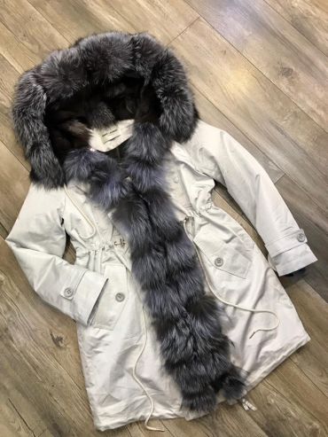 Парка Yves Saint Laurent АКС-349