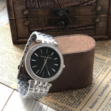 Часы женские Michael Kors LUX-15082