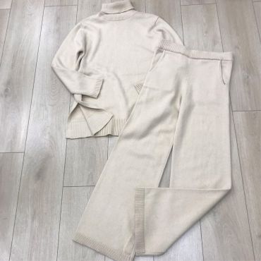 Костюм женский брючный  LUX-21359