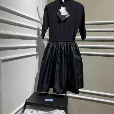  Платье Prada LUX-54277