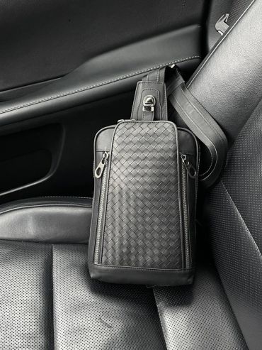  Сумка-слинг Bottega Veneta LUX-57286