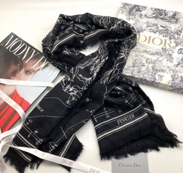 Платок  Christian Dior LUX-57383