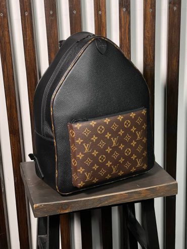 Рюкзак мужской Louis Vuitton LUX-57540