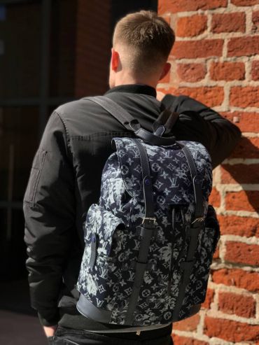 Рюкзак мужской Louis Vuitton LUX-57623