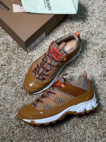 Кроссовки  Burberry LUX-59714